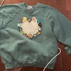 L, 24” Bust Yoyo Sweatshirt, 1980’s Magnificent White